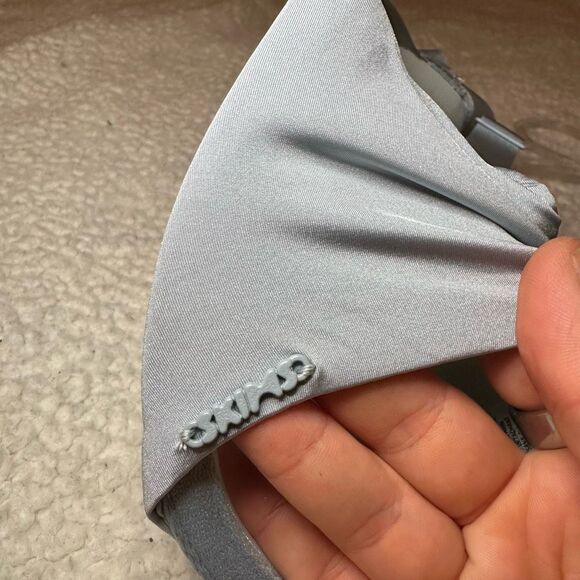 Skims Weightless Demi Bra Denim Light Dusty Blue Color Size 32DDD NWT - Picture 5 of 9